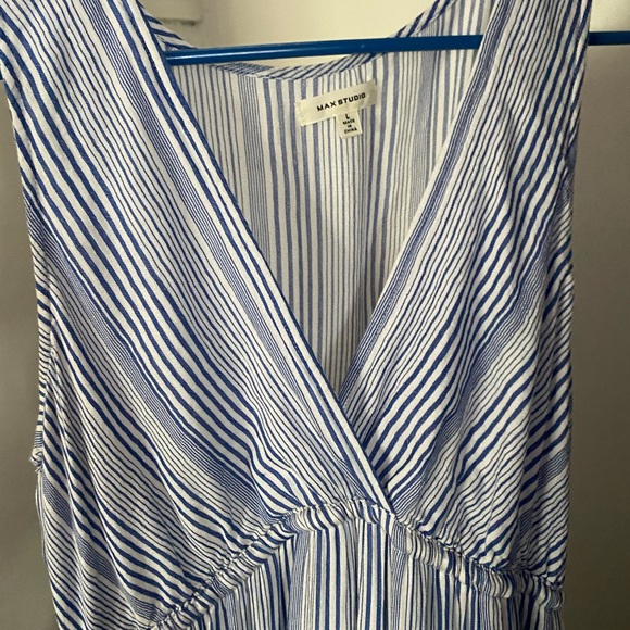 Long Dress - Picture 4 of 4